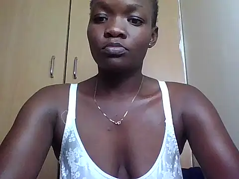 Snapshot of joyvall01 chatting on 05-30-26, 05:18 joyvall01 online show from 05-30-26, 05:18