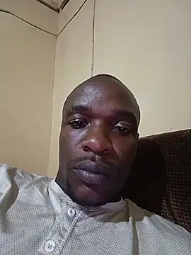 Snapshot of janvierer chatting on 06-11-26, 05:10 janvierer online show from 06-11-26, 05:10