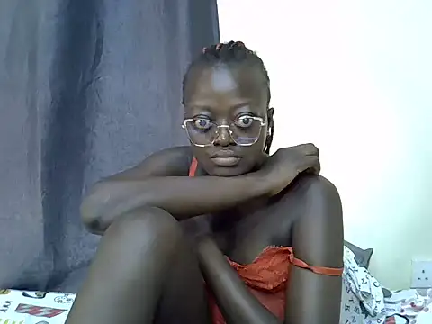 Snapshot of Hot_tashaa chatting on 06-18-26, 09:20 Hot tashaa online show from 06-18-26, 09:20
