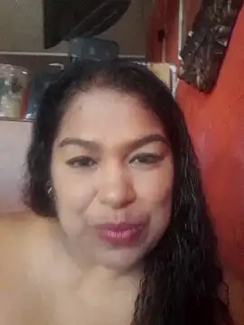 Snapshot of Megansquirt69 chatting on 05-26-26, 02:48 Megansquirt69 online show from 05-26-26, 02:48