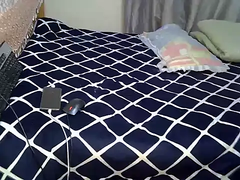Snapshot of Sexxyjey chatting on 05-29-26, 04:57 Sexxyjey online show from 05-29-26, 04:57