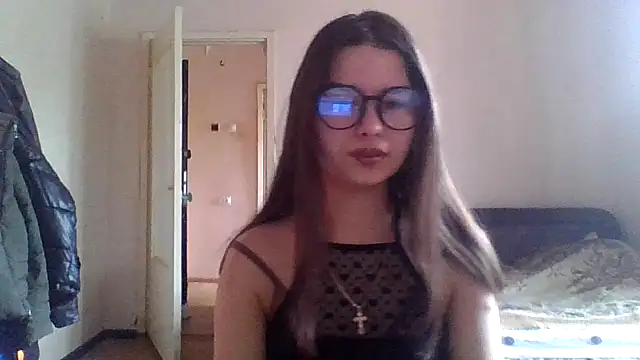 Snapshot of Bellochka201 chatting on 05-21-26, 08:44 Bellochka201 online show from 05-21-26, 08:44