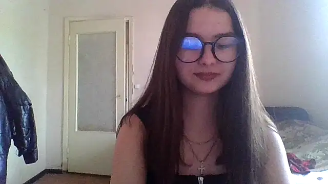 Snapshot of Bellochka201 chatting on 05-24-26, 08:47 Bellochka201 online show from 05-24-26, 08:47