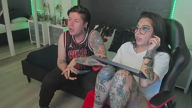 Snapshot of inkedsinners_ chatting on 05-25-26, 11:31 inkedsinners online show from 05-25-26, 11:31