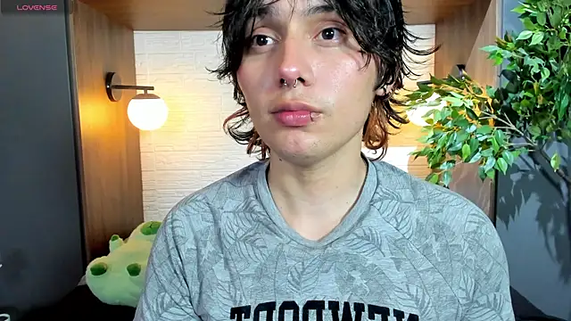 Brunodeluca  online show from 06-22-26, 07:44
