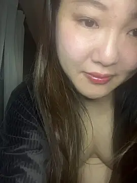 Snapshot of yuanae chatting on 05-21-26, 11:29 yuanae online show from 05-21-26, 11:29
