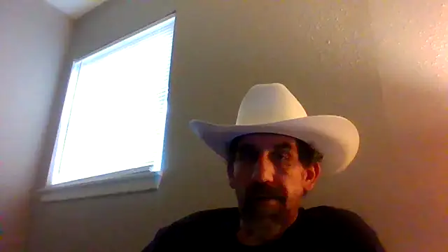 Snapshot of old_Domino chatting on 05-21-26, 09:34 old Domino online show from 05-21-26, 09:34