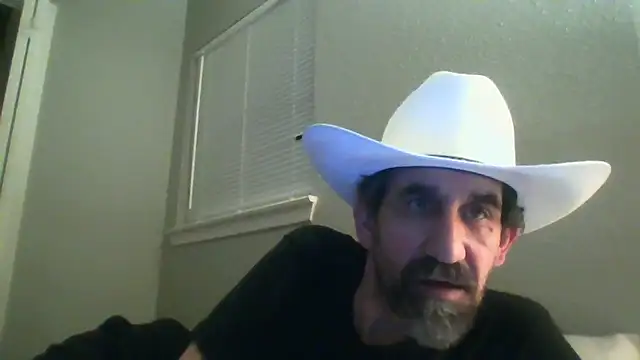 Snapshot of old_Domino chatting on 05-23-26, 10:14 old Domino online show from 05-23-26, 10:14