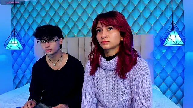 Snapshot of Sofia-Ethan chatting on 06-21-26, 01:39 Sofia-Ethan online show from 06-21-26, 01:39