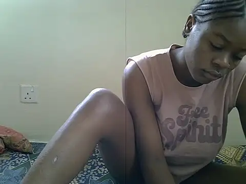 Snapshot of Hot-shannita chatting on 06-25-26, 06:40 Hot-shannita online show from 06-25-26, 06:40