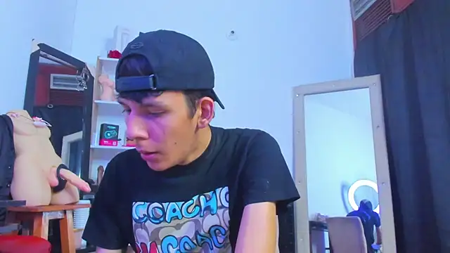 Snapshot of my_temptation_Dante_hot chatting on 05-29-26, 08:15 my temptation Dante hot online show from 05-29-26, 08:15