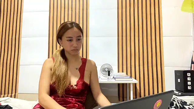 Snapshot of GiselleRina chatting on 07-07-26, 04:15 GiselleRina online show from 07-07-26, 04:15
