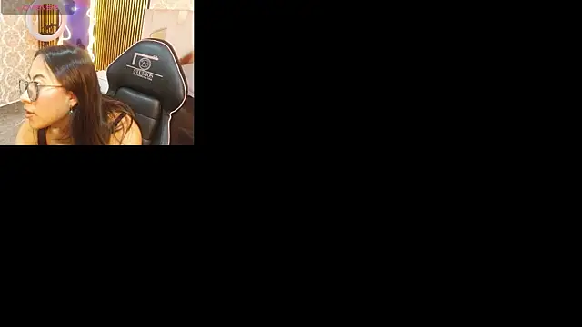 Snapshot of Amhira_Tay chatting on 06-09-26, 07:15 Amhira Tay online show from 06-09-26, 07:15