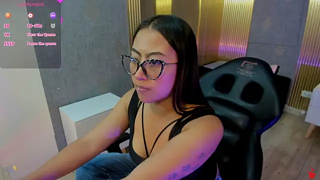 Snapshot of Amhira_Tay chatting on 06-02-26, 05:46 Amhira Tay online show from 06-02-26, 05:46