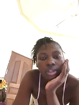 Snapshot of Shuga-babiey chatting on 06-25-26, 06:13 Shuga-babiey online show from 06-25-26, 06:13