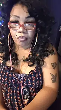 NailGoddessnow online show from 12-16-25, 03:22