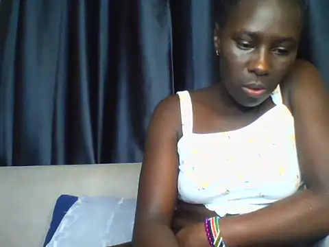 Snapshot of Sexxy_Melany_ chatting on 05-29-26, 06:25 Sexxy Melany online show from 05-29-26, 06:25