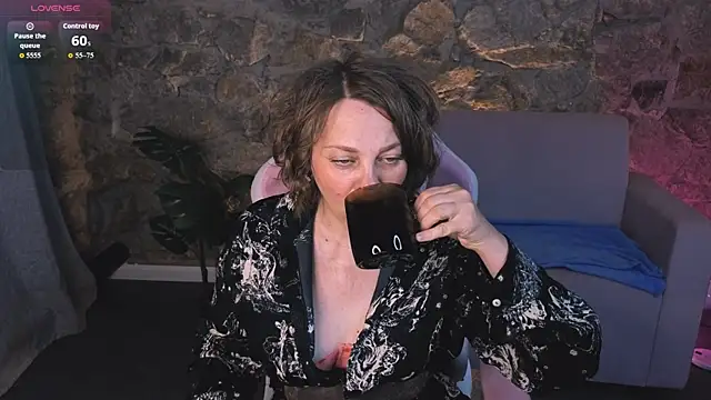 LiliaLawson online show from 07-01-26, 12:55