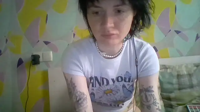Snapshot of Diana_sosala chatting on 07-10-26, 03:45 Diana sosala online show from 07-10-26, 03:45