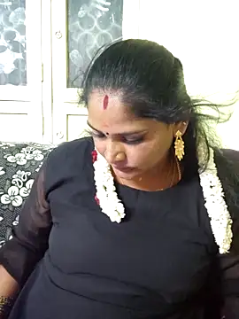 Snapshot of mynatamil143 chatting on 06-30-26, 03:23 mynatamil143 online show from 06-30-26, 03:23