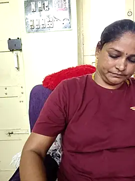Snapshot of mynatamil143 chatting on 07-07-26, 06:47 mynatamil143 online show from 07-07-26, 06:47