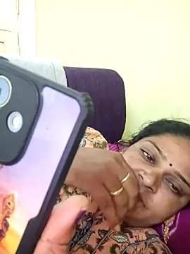 Snapshot of mynatamil143 chatting on 07-01-26, 03:29 mynatamil143 online show from 07-01-26, 03:29