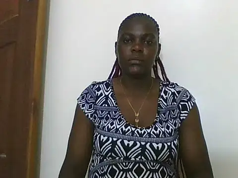 Snapshot of dollface_bela chatting on 05-25-26, 05:18 dollface bela online show from 05-25-26, 05:18