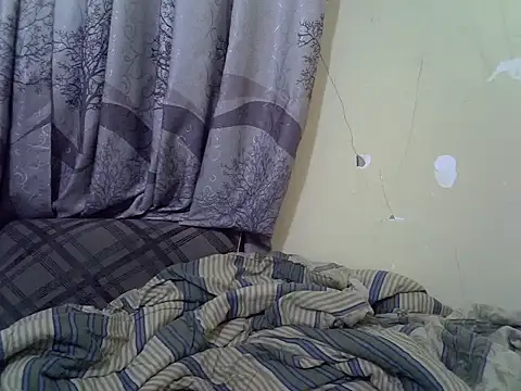 Snapshot of Sweet_elisa001 chatting on 07-12-26, 03:35 Sweet elisa001 online show from 07-12-26, 03:35
