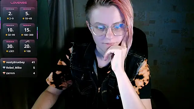   Freya    online show from 07-23-26, 04:36