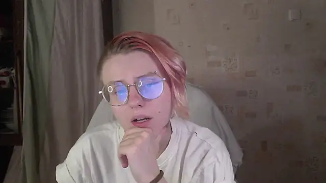   Freya    online show from 07-15-26, 02:35