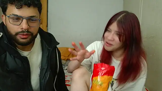 LYNN N SAMMAEL online show from 06-19-26, 06:52
