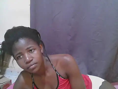 Snapshot of Sweet-tatiana chatting on 06-15-26, 07:52 Sweet-tatiana online show from 06-15-26, 07:52