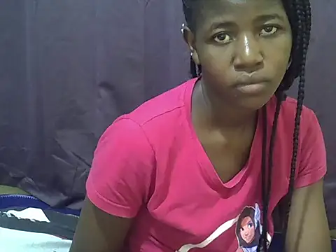 Snapshot of Sweet-tatiana chatting on 06-02-26, 08:03 Sweet-tatiana online show from 06-02-26, 08:03