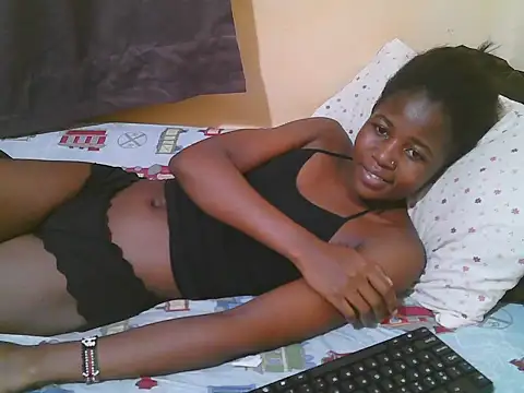 Snapshot of Sweet-tatiana chatting on 06-24-26, 08:50 Sweet-tatiana online show from 06-24-26, 08:50