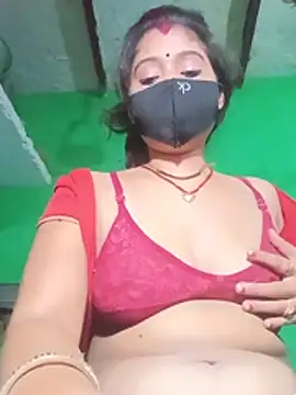 Snapshot of Rachnaaapkijaan78 chatting on 06-27-26, 04:13 Rachnaaapkijaan78 online show from 06-27-26, 04:13