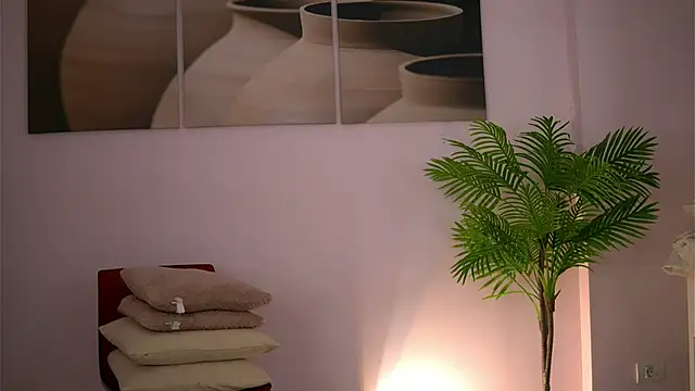 Snapshot of AlanaReignn chatting on 07-01-26, 10:04 AlanaReignn online show from 07-01-26, 10:04