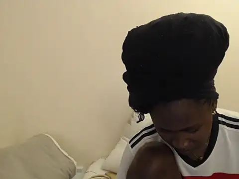 Snapshot of hyacinth_b chatting on 06-07-26, 06:40 hyacinth b online show from 06-07-26, 06:40