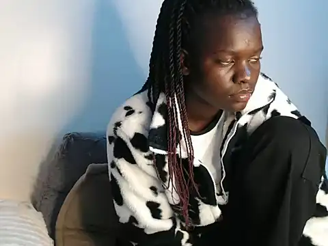 Snapshot of chichie_ chatting on 07-01-26, 07:20 chichie online show from 07-01-26, 07:20