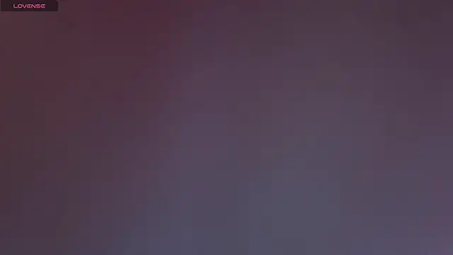 Snapshot of Foxie-28 chatting on 07-12-26, 03:29 Foxie-28 online show from 07-12-26, 03:29