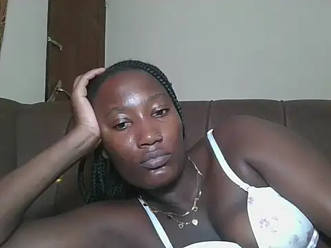 Snapshot of misspretty001 chatting on 06-08-26, 02:28 misspretty001 online show from 06-08-26, 02:28