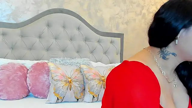 Snapshot of Bianca_Vale chatting on 05-24-26, 04:23 Bianca Vale online show from 05-24-26, 04:23