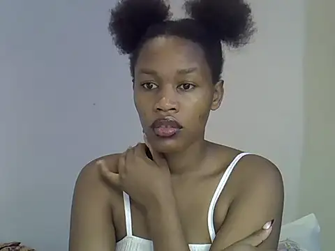 Snapshot of ANGEL_MIA23 chatting on 05-28-26, 01:46 ANGEL MIA23 online show from 05-28-26, 01:46
