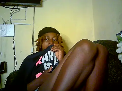 Snapshot of Therry-heart chatting on 06-24-26, 09:08 Therry-heart online show from 06-24-26, 09:08