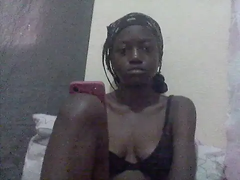 Hot-Ellah online show from 05-27-26, 03:58