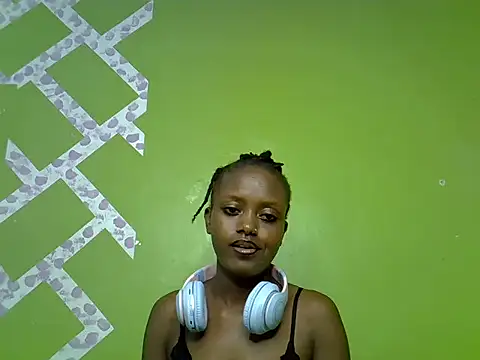 Snapshot of Slim_shedy1 chatting on 05-20-26, 02:14 Slim shedy1 online show from 05-20-26, 02:14