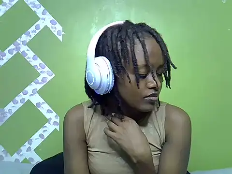 Snapshot of Slim_shedy1 chatting on 06-09-26, 06:42 Slim shedy1 online show from 06-09-26, 06:42