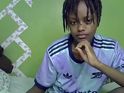 Snapshot of Slim_shedy1 chatting on 07-01-26, 04:29 Slim shedy1 online show from 07-01-26, 04:29