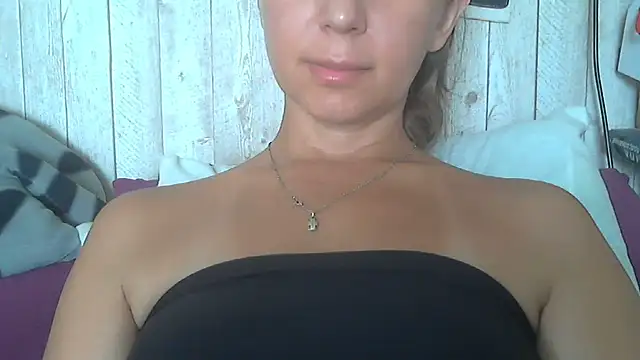 Bella--White online show from 07-01-26, 06:58