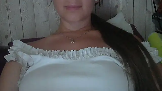Bella--White online show from 06-15-26, 05:34
