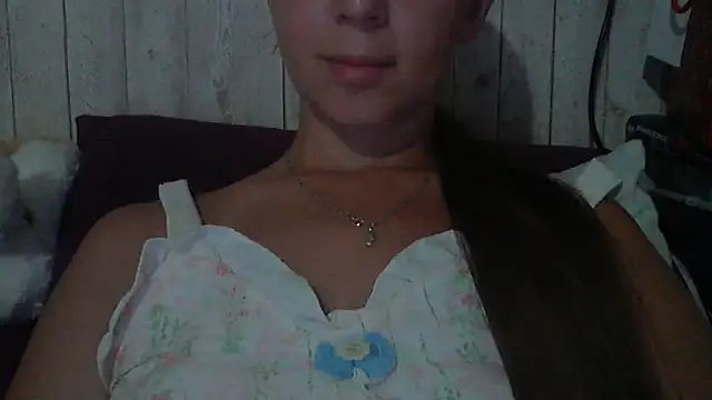Bella--White online show from 06-27-26, 05:19